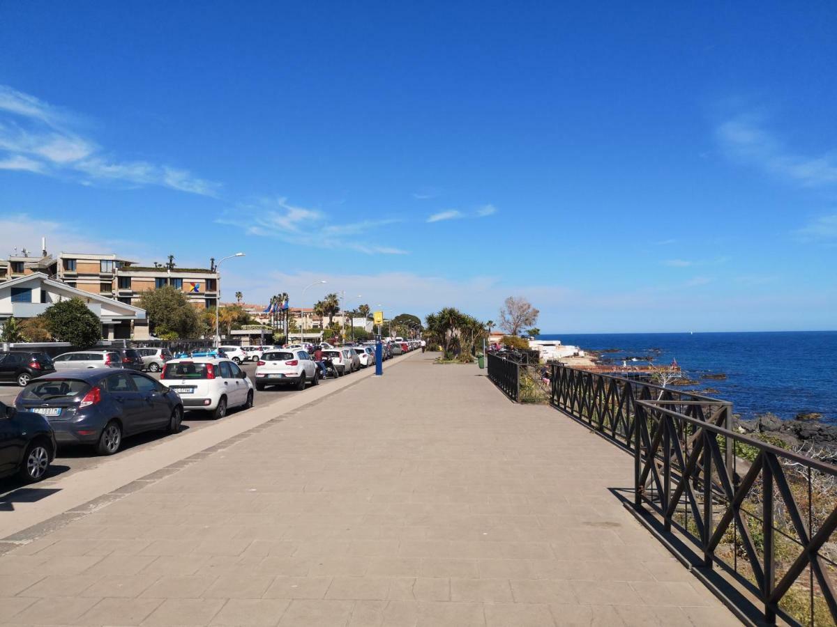 La Lampara Apartment Aci Castello Exterior photo